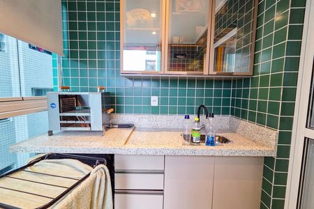 Apartamento para alugar com 81m², 2 quartos e 1 vagaVaranda