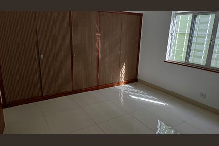 Foto 03 de casa para alugar com 6 quartos, 270m² em Vila Moreira, São Paulo