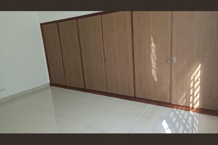 Foto 04 de casa para alugar com 6 quartos, 270m² em Vila Moreira, São Paulo