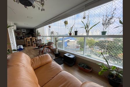 Apartamento à venda com 149m², 3 quartos e 2 vagas Apartamento à venda com 149m², 3 quartos e 2 vagasVaranda