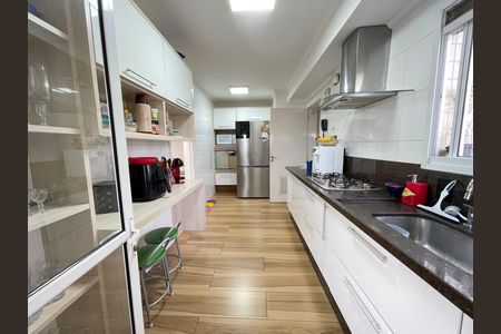 Apartamento à venda com 149m², 3 quartos e 2 vagas Apartamento à venda com 149m², 3 quartos e 2 vagasCozinha