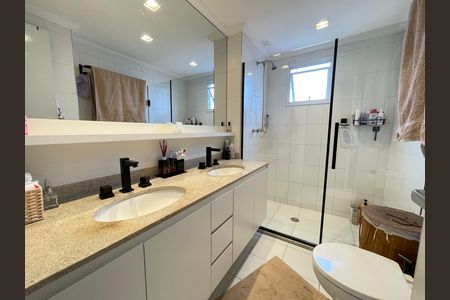 Apartamento à venda com 149m², 3 quartos e 2 vagas Apartamento à venda com 149m², 3 quartos e 2 vagasBanheiro 2