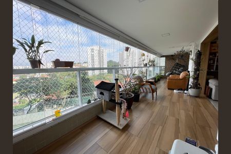 Apartamento à venda com 149m², 3 quartos e 2 vagas Apartamento à venda com 149m², 3 quartos e 2 vagasVaranda