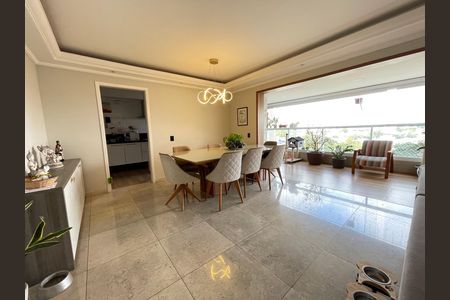 Apartamento à venda com 149m², 3 quartos e 2 vagas Apartamento à venda com 149m², 3 quartos e 2 vagasSala