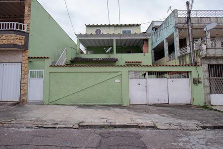 Casa para alugar com 90m², 2 quartos e sem vagaFachada