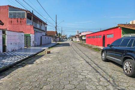 Casa para alugar com 80m², 2 quartos e 2 vagasRua
