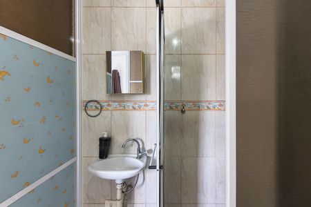 Casa para alugar com 80m², 2 quartos e 2 vagasBanheiro da Suíte 