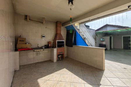 Casa para alugar com 80m², 2 quartos e 2 vagasQuintal