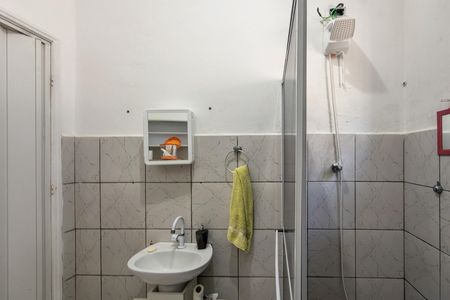 Casa para alugar com 80m², 2 quartos e 2 vagasBanheiro