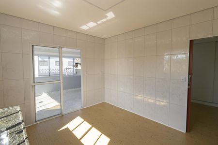 Cozinha de apartamento para alugar com 1 quarto, 70m² em Vila Sabrina, São Paulo