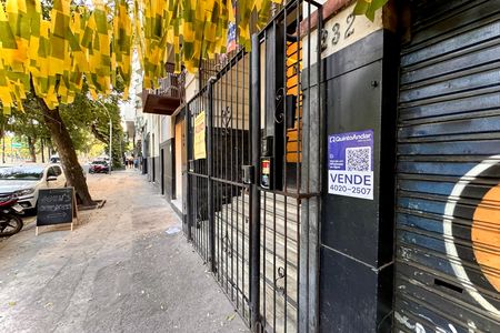 Apartamento para alugar com 80m², 2 quartos e sem vaga