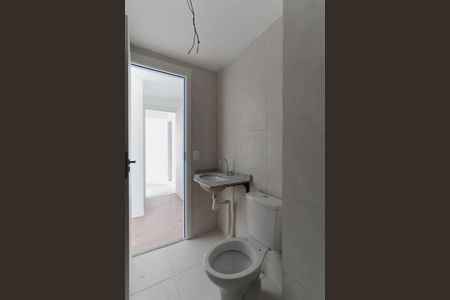 Banheiro da suíte de apartamento para alugar com 2 quartos, 48m² em Limão, São Paulo
