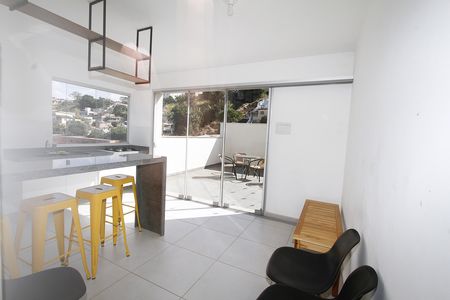 Área comum - gourmet de kitnet/studio para alugar com 1 quarto, 19m² em Vila Amaral, Belo Horizonte