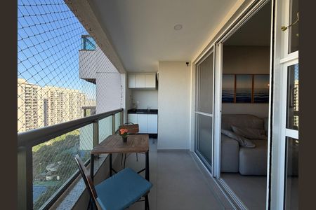 Apartamento para alugar com 90m², 3 quartos e 1 vaga Apartamento para alugar com 90m², 3 quartos e 1 vagaSala - Varanda
