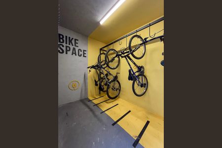 Bicicletario de apartamento para alugar com 2 quartos, 38m² em Vila Nair, São Paulo