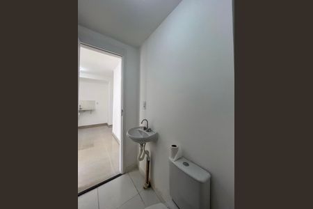 Banheiro de apartamento para alugar com 2 quartos, 38m² em Vila Nair, São Paulo
