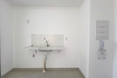Cozinha de apartamento para alugar com 2 quartos, 38m² em Vila Nair, São Paulo