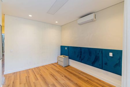 Suite 04 de casa para alugar com 4 quartos, 330m² em Pompeia, São Paulo