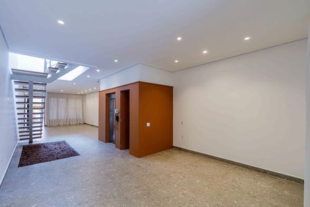 Sala de casa para alugar com 4 quartos, 330m² em Pompeia, São Paulo