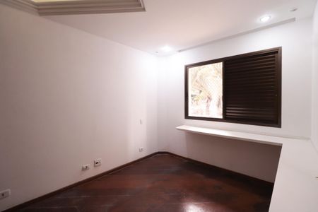 Apartamento à venda com 191m², 4 quartos e 3 vagasQuarto 4