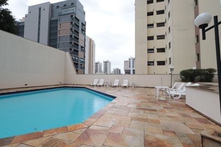 Apartamento à venda com 191m², 4 quartos e 3 vagasÁrea comum - Piscina