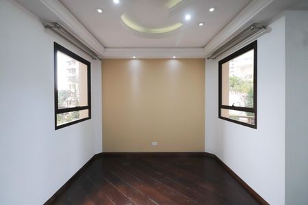 Apartamento à venda com 191m², 4 quartos e 3 vagasSala
