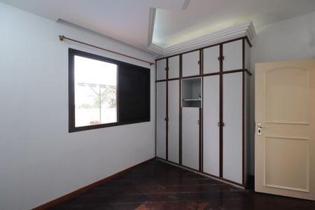 Apartamento à venda com 191m², 4 quartos e 3 vagasQuarto 3