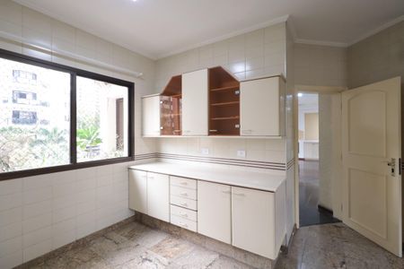 Apartamento à venda com 191m², 4 quartos e 3 vagasCozinha