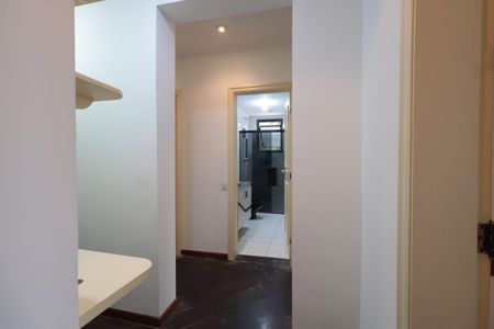 Apartamento à venda com 191m², 4 quartos e 3 vagasCorredor