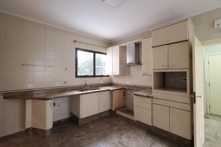 Apartamento à venda com 191m², 4 quartos e 3 vagasCozinha