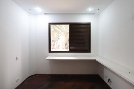 Apartamento à venda com 191m², 4 quartos e 3 vagasQuarto 4