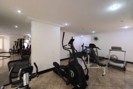 Apartamento à venda com 191m², 4 quartos e 3 vagasÁrea comum - Academia