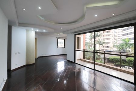 Apartamento à venda com 191m², 4 quartos e 3 vagasSala