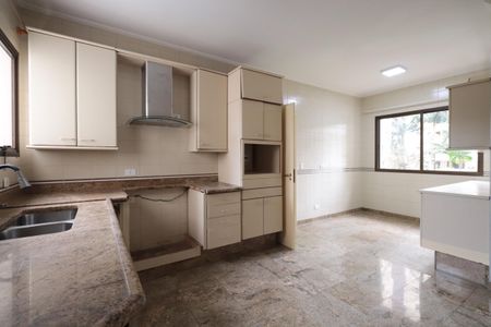Apartamento à venda com 191m², 4 quartos e 3 vagasCozinha