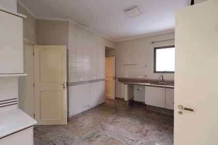 Apartamento à venda com 191m², 4 quartos e 3 vagasCozinha