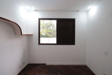 Apartamento à venda com 191m², 4 quartos e 3 vagasQuarto 2 - Suíte