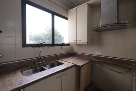 Apartamento à venda com 191m², 4 quartos e 3 vagasCozinha
