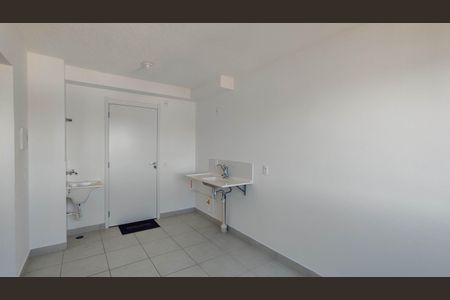 Apartamento para alugar com 33m², 2 quartos e sem vaga Apartamento para alugar com 33m², 2 quartos e sem vagaSala / Cozinha / Área de serviço
