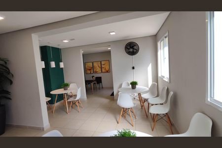 Apartamento para alugar com 33m², 2 quartos e sem vaga Apartamento para alugar com 33m², 2 quartos e sem vagaSalão de Festas