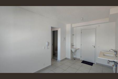 Apartamento para alugar com 33m², 2 quartos e sem vaga Apartamento para alugar com 33m², 2 quartos e sem vagaSala / Cozinha / Área de serviço