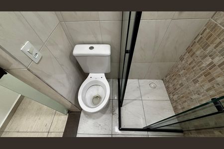 Apartamento à venda com 94m², 2 quartos e 1 vaga Apartamento à venda com 94m², 2 quartos e 1 vagaBanheiro