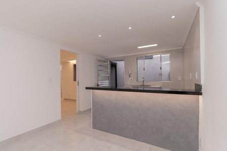 Sala de casa para alugar com 1 quarto, 24m² em Vila Invernada, São Paulo