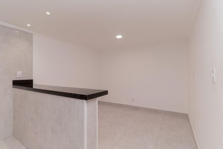 Casa para alugar com 26m², 1 quarto e sem vaga Casa para alugar com 26m², 1 quarto e sem vagaSala