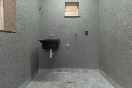 Área de Serviço de casa para alugar com 1 quarto, 26m² em Vila Invernada, São Paulo
