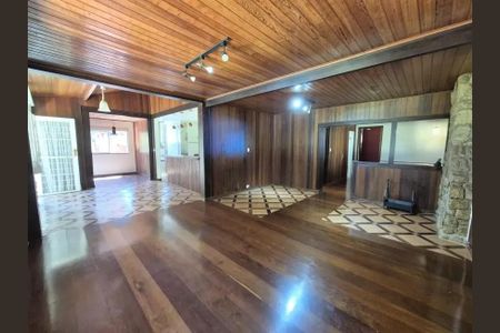 Casa para alugar com 415m², 3 quartos e 3 vagasSala