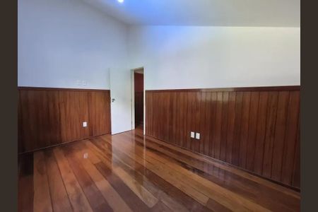 Casa para alugar com 415m², 3 quartos e 3 vagasQuarto