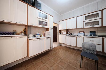 Casa à venda com 403m², 4 quartos e 4 vagasCozinha