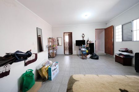 Casa à venda com 403m², 4 quartos e 4 vagasSuíte