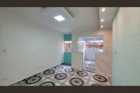 Sala de apartamento para alugar com 2 quartos, 50m² em Jardim Aracare, Itaquaquecetuba
