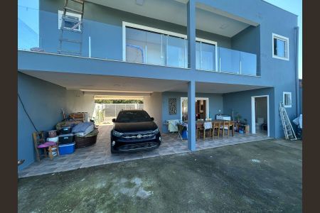 Casa à venda com 216m², 3 quartos e 4 vagasÁrea externa
